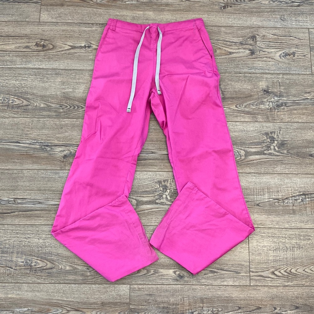 Wonder work scrub pants. Pink. Size XS Tall.